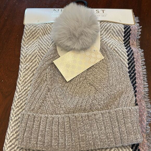Nine West Taupe Pink Black Faux Fur Pom Beanie and Scarf Set OS New - Picture 3 of 5